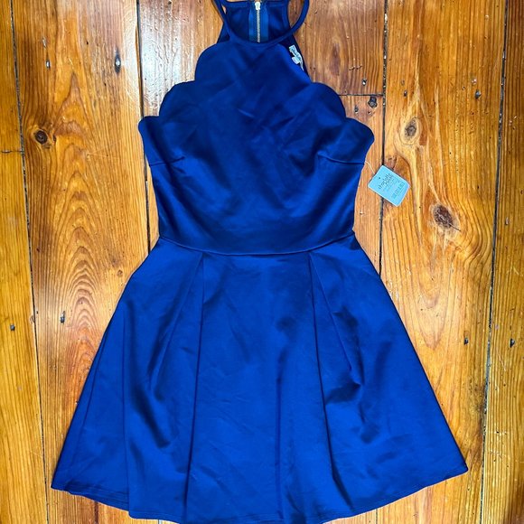 Charlotte Russe Women's Navy Blue Scalloped Skater Dress Size M - Picture 8 of 14